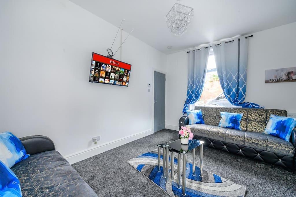 -16Pt- For Your Relaxed & Cosy Stay & Free Parking Leeds  Exterior photo